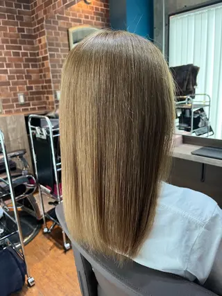 セミロング ブリーチ/暖色❤️ 岸谷真幸のヘアスタイル