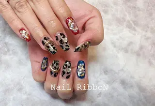ネイル ネイルリボン 受付スタッフのネイルデザイン