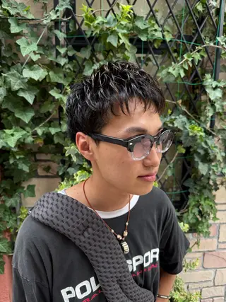 ショート パーマ メンズ 溝口 槙里也のヘアスタイル