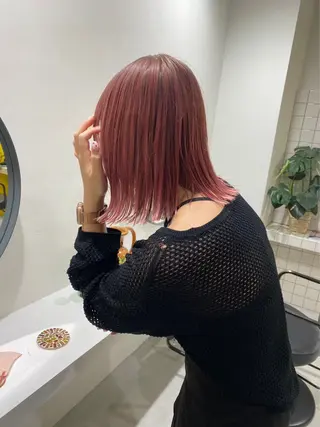 カラー 真鍋 哲大のヘアスタイル