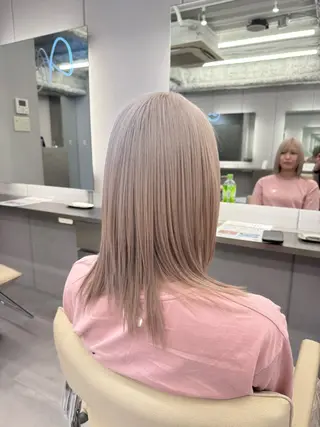 ミディアム カラー ほの カラー特化/ ブリーチ/ボブのヘアスタイル