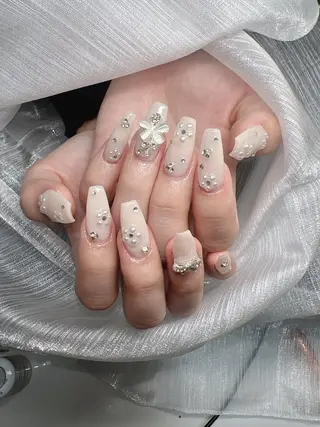 ネイル Lee Nailsのネイルデザイン