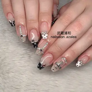 ネイル R inのネイルデザイン