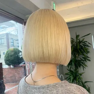 ショート カラー 🌼金髪ボブ/ハイト ーン特化 もえぴ🌼のヘアスタイル