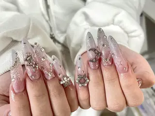 ネイル One plus StudioNailのネイルデザイン