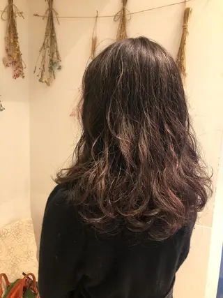 セミロング パーマ はだゆうき @hadadan08のヘアスタイル