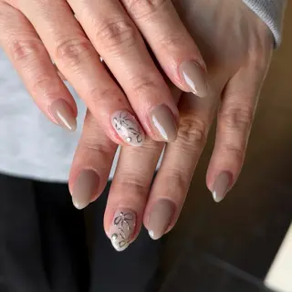 ネイル 藤村 美玖のネイルデザイン