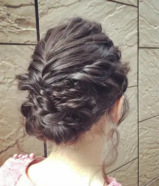 ヘアアレンジ HAREKE  33 STREET所属・清水 美里のエステ・リラクイメージ