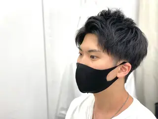 ショート メンズ ハイライト&曲がる 縮毛矯正特化 玉置のヘアスタイル