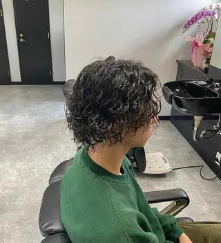 ミディアム パーマ メンズ 前田賢生 ご新規様はNGのヘアスタイル