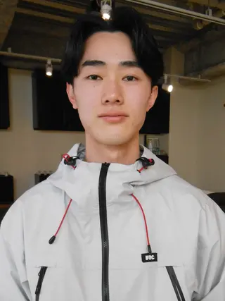 ミディアム パーマ メンズ グランジヘア 無造作ヘアHYUGAのヘアスタイル