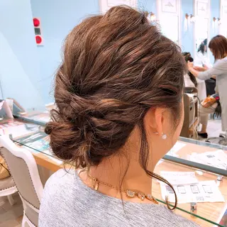 ヘアアレンジ うる艶カラー 🫶🏼💭mikaのヘアスタイル