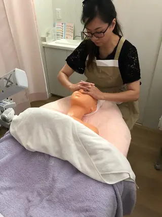 メナードフェイシャルサロン西区天塚所属・平岩 仁美のエステ・リラクイメージ