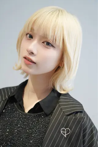 ミディアム カラー 祝田 巳幸のヘアスタイル