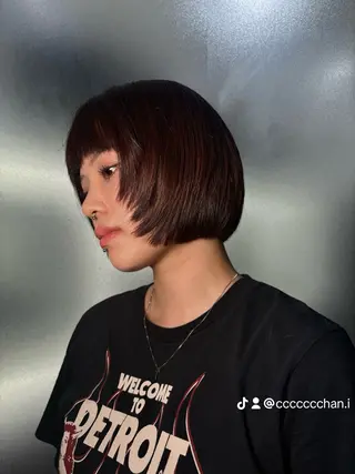 ショート イシカワ シオリのヘアスタイル