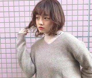 ミディアム カラー KANA/ボブ/ インナーカラー/艶髪のヘアスタイル