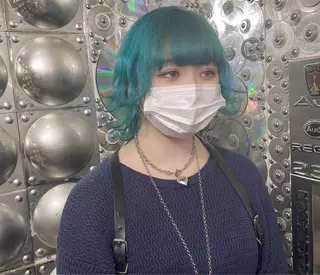 ミディアム カラー ヘアアレンジ haco+所属・🌈派手髪エクステ ブレイズ🌈ひろとのヘアスタイル