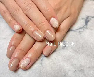 ネイル ネイルリボン 受付スタッフのネイルデザイン