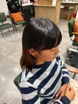 ミディアム オリーブ🫒レイヤー /平尾/りの‎🤍のヘアスタイル