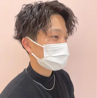 パーマ メンズ レイヤーカット/ ハイトーンchimiのヘアスタイル