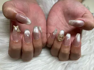 ネイル SOARE🤍 🤍のネイルデザイン