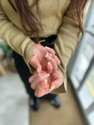 ネイル 透灯 TOUTOU所属・透灯 TOUTOU 🪄のネイルデザイン