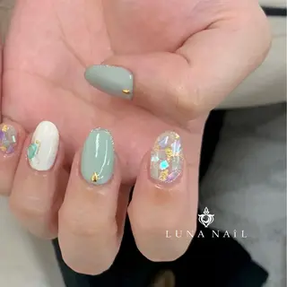 ネイル アトリエ　ミモザ所属・いまむら あかりのネイルデザイン