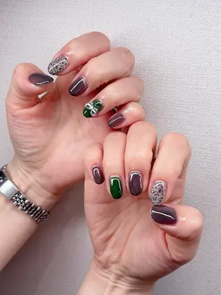 ネイル GNARLYLIFE eyelash 飯塚のマツエク・マツパデザイン