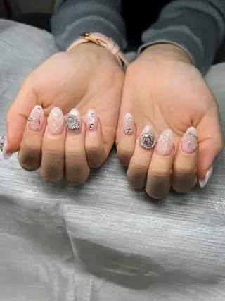 ネイル Lee Nailsのネイルデザイン