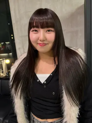 ロング ハイトーン/ ハイライト真柚🍨のヘアスタイル