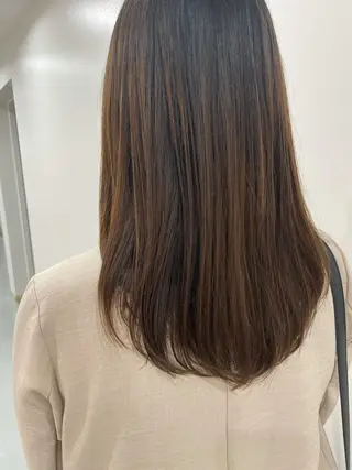 セミロング akane .のヘアスタイル