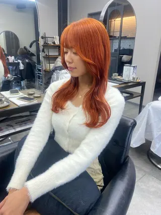 ロング maco 艶感ハイトーン🦋のヘアスタイル