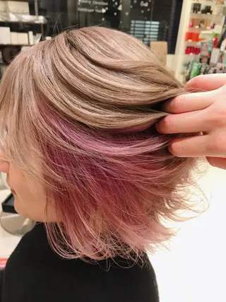 ミディアム カラー 古川 琴美のヘアスタイル