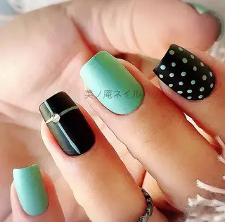 ネイル minoannail Yのネイルデザイン