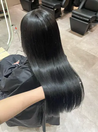 ロング カラー 顔周りカット/ 透明感カラー/ユナのヘアスタイル