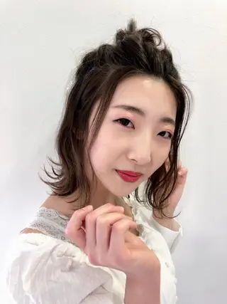 ミディアム 岩田 萌那のヘアスタイル