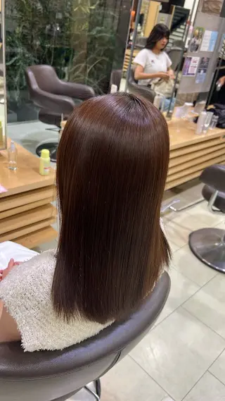 ミディアム 暖色ｶﾗｰ/ﾚｲﾔｰ ｶｯﾄ/Yunaのヘアスタイル