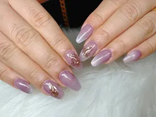 ネイル ECLAT エクラ所属・寺山 千鶴のネイルデザイン