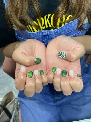 ネイル LAVISH nail salonのネイルデザイン