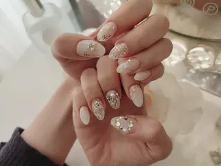 ネイル RUNWAY 　　の眉毛・アイブロウイメージ