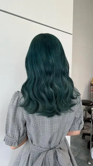 ロング カラー 🌈re-room EIKI🇰🇷のヘアスタイル