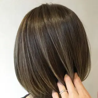 ミディアム カラー no4ナチュラル戸祭所属・山越 美裕樹のヘアスタイル