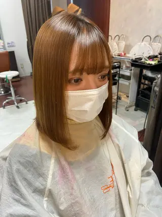 セミロング 瀧下 唯のヘアスタイル