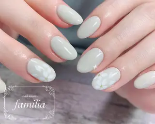 ネイル -nailroom- familiaのネイルデザイン
