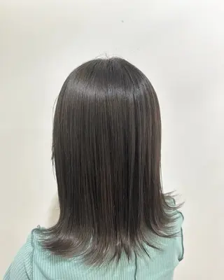 セミロング カラー あべ ゆうかのヘアスタイル