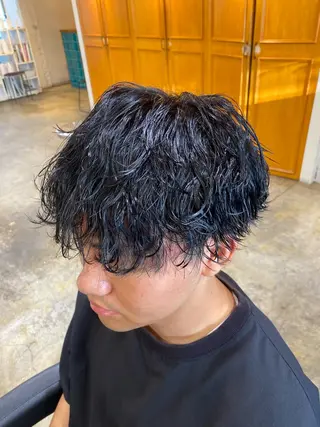 ショート パーマ メンズ レイヤーボブ/ 艶カラー/サナ🌼のヘアスタイル