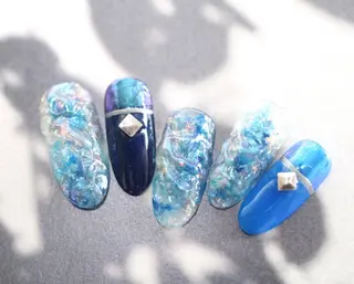 ネイル ママリンド　志村坂上店所属・しみ えんのネイルデザイン