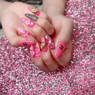 ロング artnailgallery所属・gallery Yumiのネイルデザイン