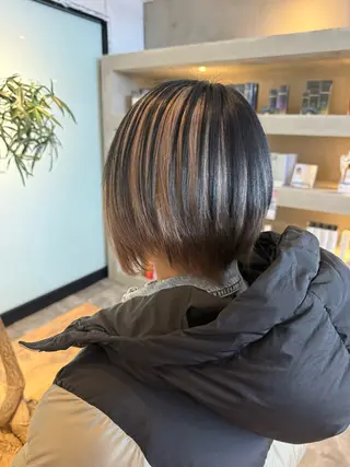 ショート 花井さくら🇺🇸 /デザインカラー🌈のヘアスタイル