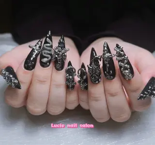 ネイル LUCIE NAIL SALON所属・LU CIEのネイルデザイン